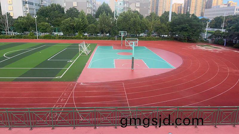 鄭州聚源路小學 - 硅PU毬(qiu)場